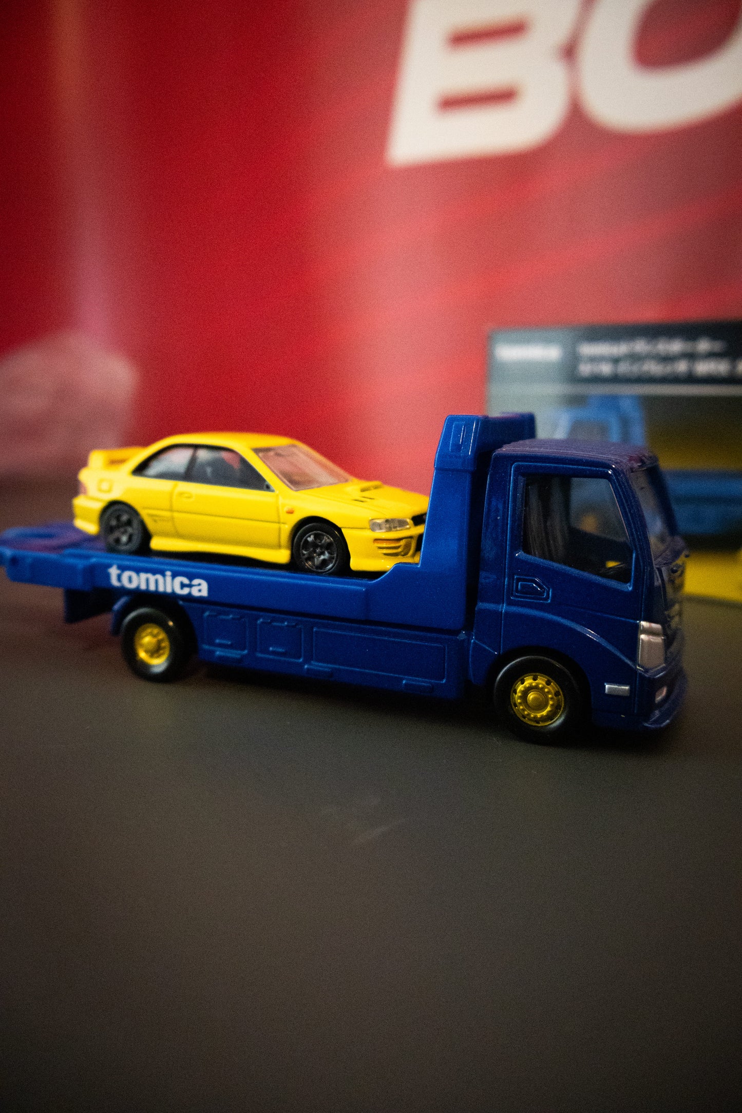 TOMICA STI TYPE R TRANSPORT SET (DAMAGED BOX)