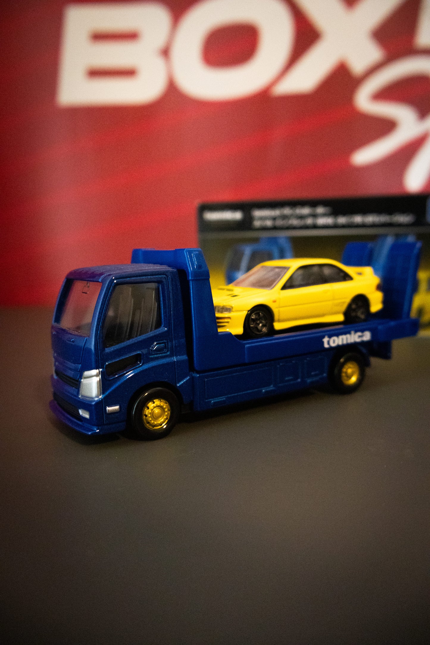 TOMICA STI TYPE R TRANSPORT SET (DAMAGED BOX)