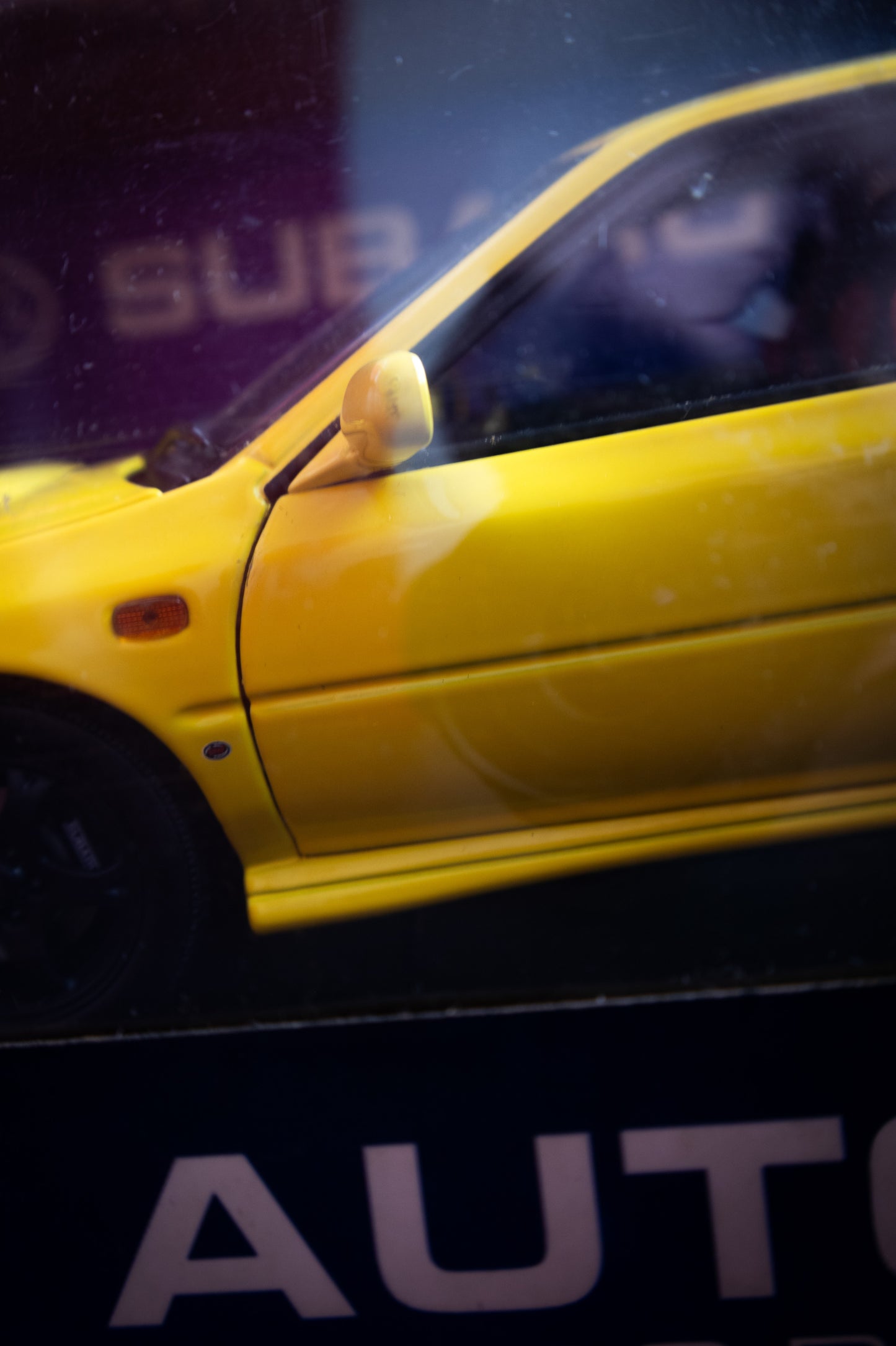 AUTOART GC8 IMPREZA TYPE R CHASE YELLOW (READ DESCRIPTION)